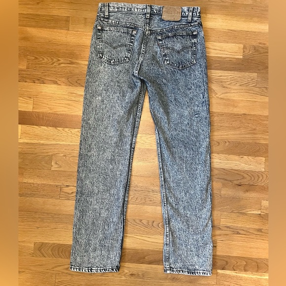 80s STONEWASHED LEVI’S JEANS 32x32 RIPPED VINTAGE WASH WOMENS MEN DENIM - Picture 3 of 4